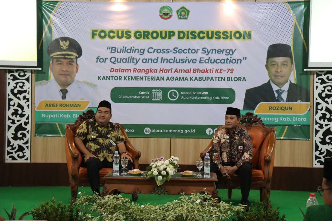 Bupati Blora Arief Rohman saat memberikan sambutan dalam Focus Group Disscusion. (Foto: Ahmad Sampurno/Ngopibareng.id)