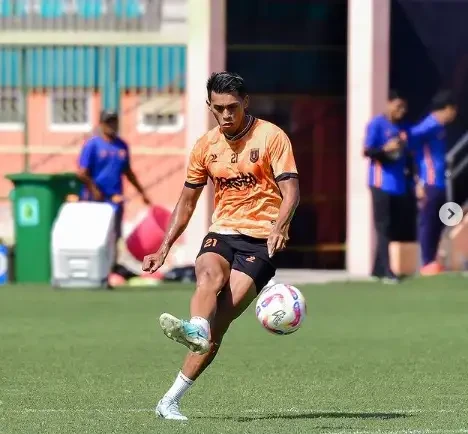 Pemain Persibo Bojonegoro, yang dijadwalkan turun melawan Persipura Jayapura di Stadion Letjen Soedirman, pada Minggu 30 November 2024, sore. (Foto: Instagram persibo)