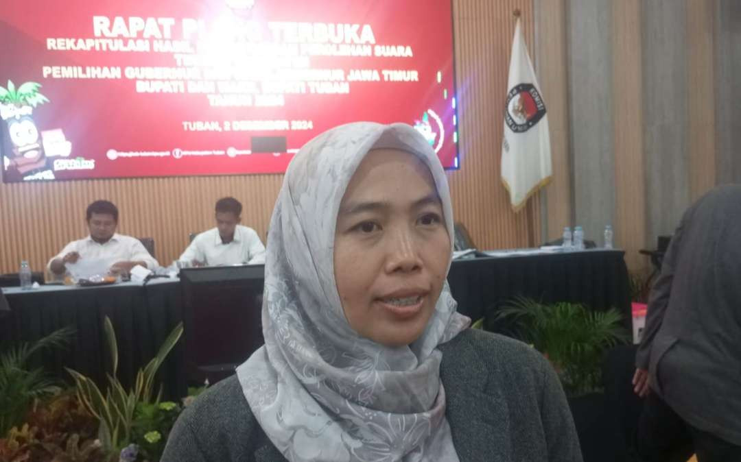 Ketua KPU Kabupaten Tuban, Zakiyatul Munawaroh usai rekapitulasi penghitungan suara. (Foto: Istimewa)