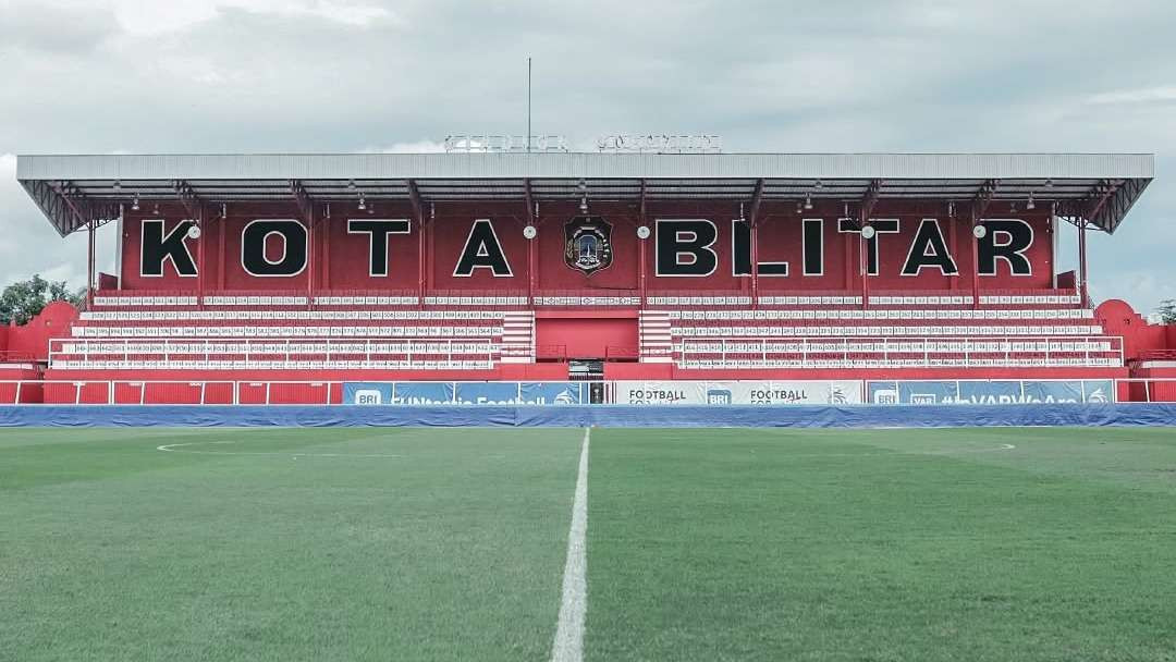 Lapangan Stadion Soepriadi, Kota Blitar (Foto: Persita Tangerang)