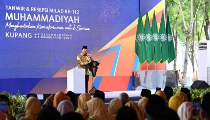 Presiden Prabowo Subianto menyampaikan sambutannya pada Sidang Tanwir dan Resepsi Milad ke-112 Muhammadiyah, yang digelar di Universitas Muhammadiyah Kupang, Provinsi Nusa Tenggara Timur (NTT). (Foto: BPMI Setpres)