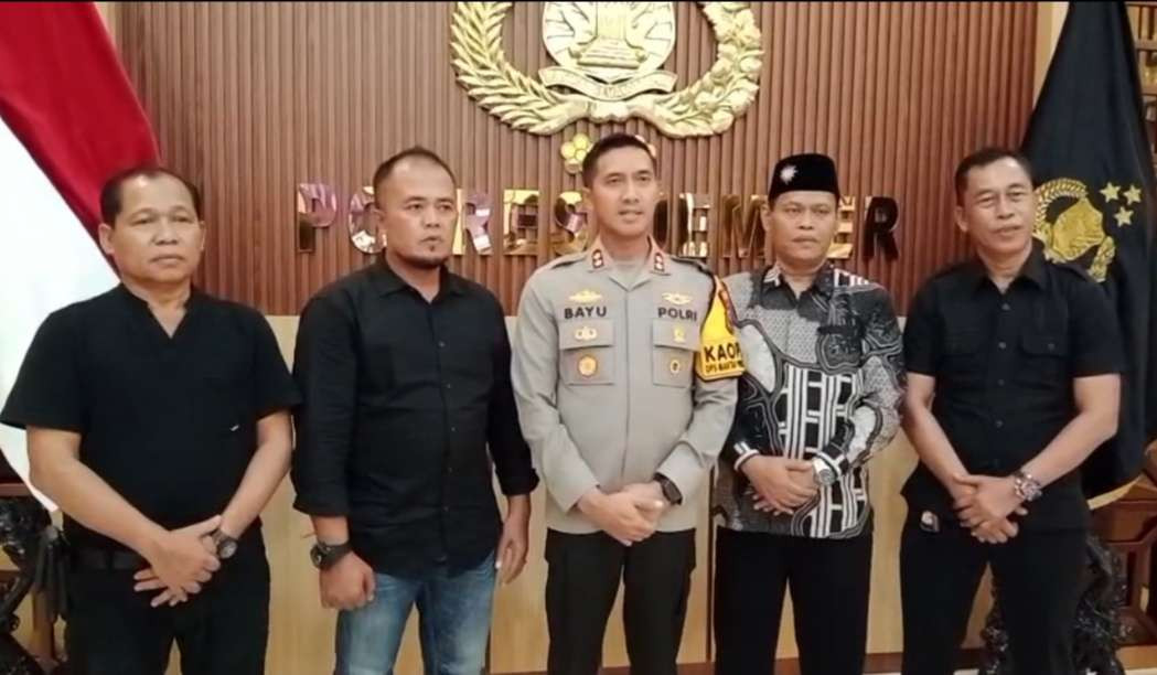 Pengurus PSHT Jember menemui Kapolres Jember membahas reaktivasi kegiatan pasca dibekukan (Foto: Dokumentasi Polres Jember)