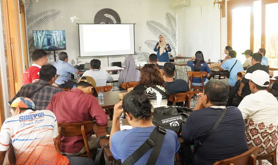 Staf BPJS Kesehatan menyampaikan materi dalam media workshop Kamis siang (Foto : istimewa)