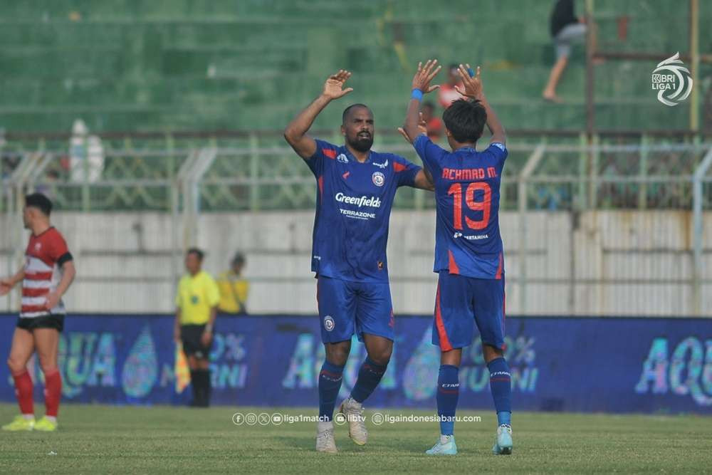 Pemain Arema merayakan gol yang dicetak ke gawang Madura United. (Foto: LIB)