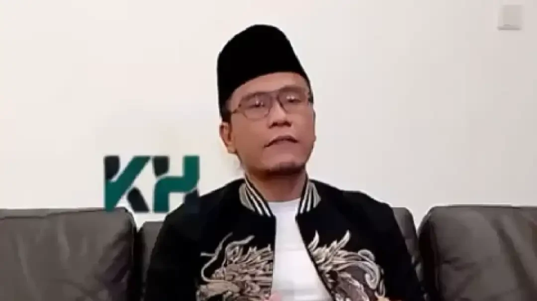 Utusan Khusus Presiden yang juga pendakwah kondang Miftah Maulana Habiburrahman atau Gus Miftah, mengumumkan pengunduran dirinya dari jabatannya. (Foto: Tangkapan video Youtube)