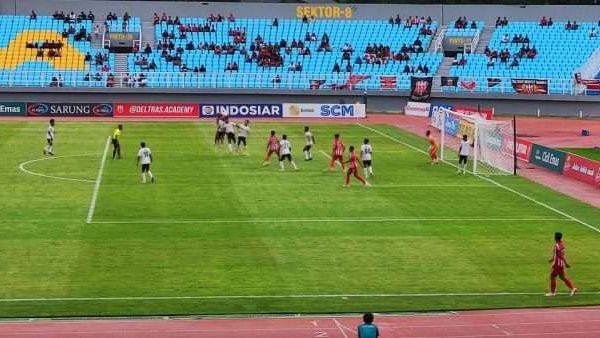 Deltras FC sukses meraih tiga poin setelah mengalahkan RANS Nusantara FC di lanjutan Liga 2. The Lobster menang dengan skor 3-0. (Foto: Ant)