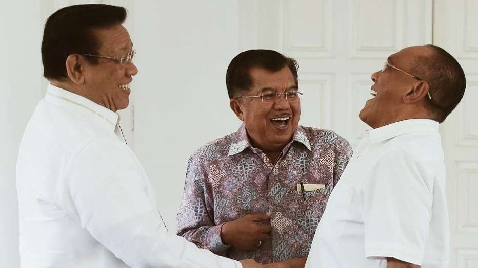 Jusuf Kalla (JK) vs Agung Laksono untuk kursi Ketua PMI periode 2024-2029. (Foto: Istimewa)