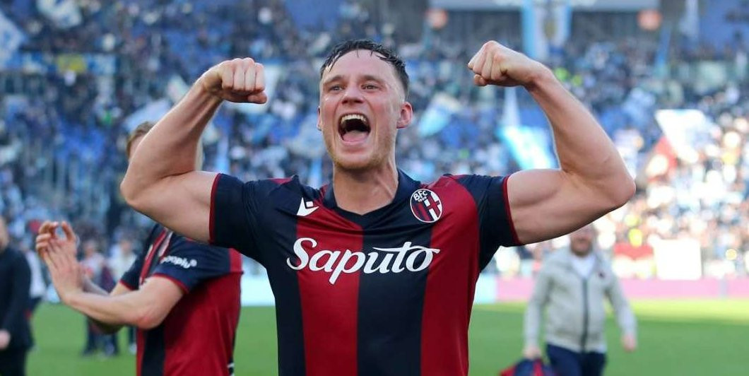 Bek Bologna Sam Beukema menjadi incaran Liverpool. (Foto: X/@LFCApproved)