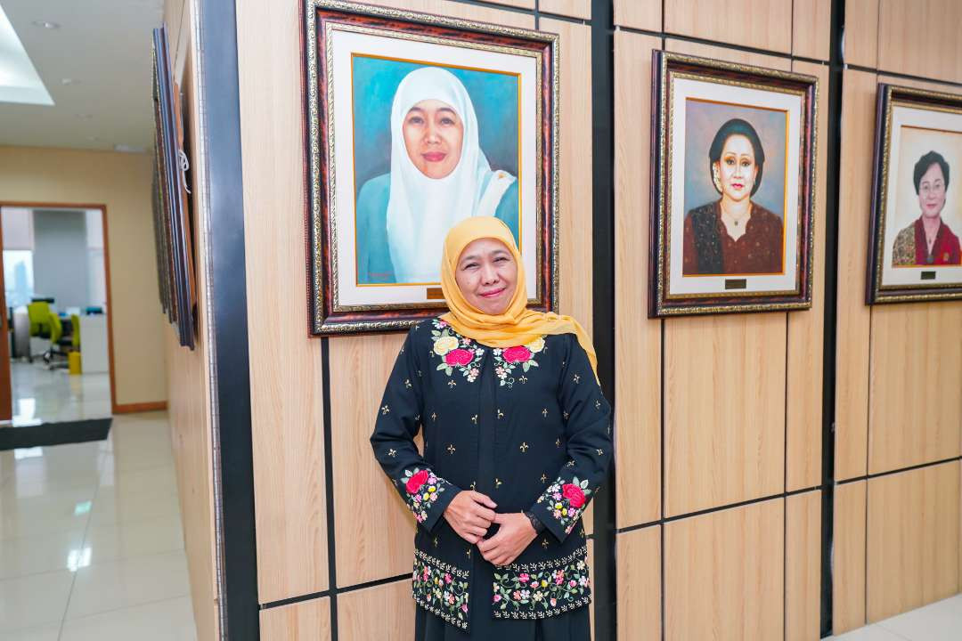 Khofifah Indar Parawansa, mengisi materi pembekalan kepada pimpinan tinggi madya dan pratama di Kementerian PPPA. (Foto: Dok)