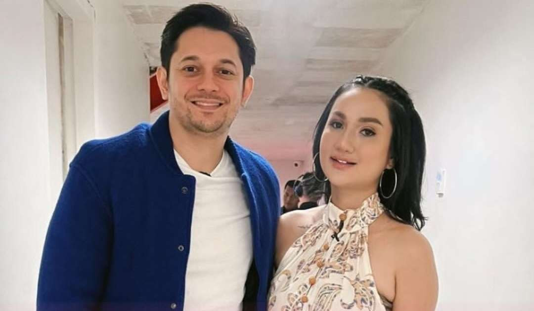 Pasangan Andrew Andika dan Tengku Dewi cerai setelah pernikahan tujuh tahun karena wanita idaman lain atau WIL. (Foto: Instagram)