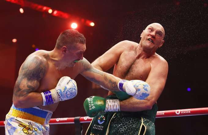 Oleksandr Usyk, juara dunia sejati yang menaklukkan semua petinju kelas berat asal Inggris. (Foto: X)