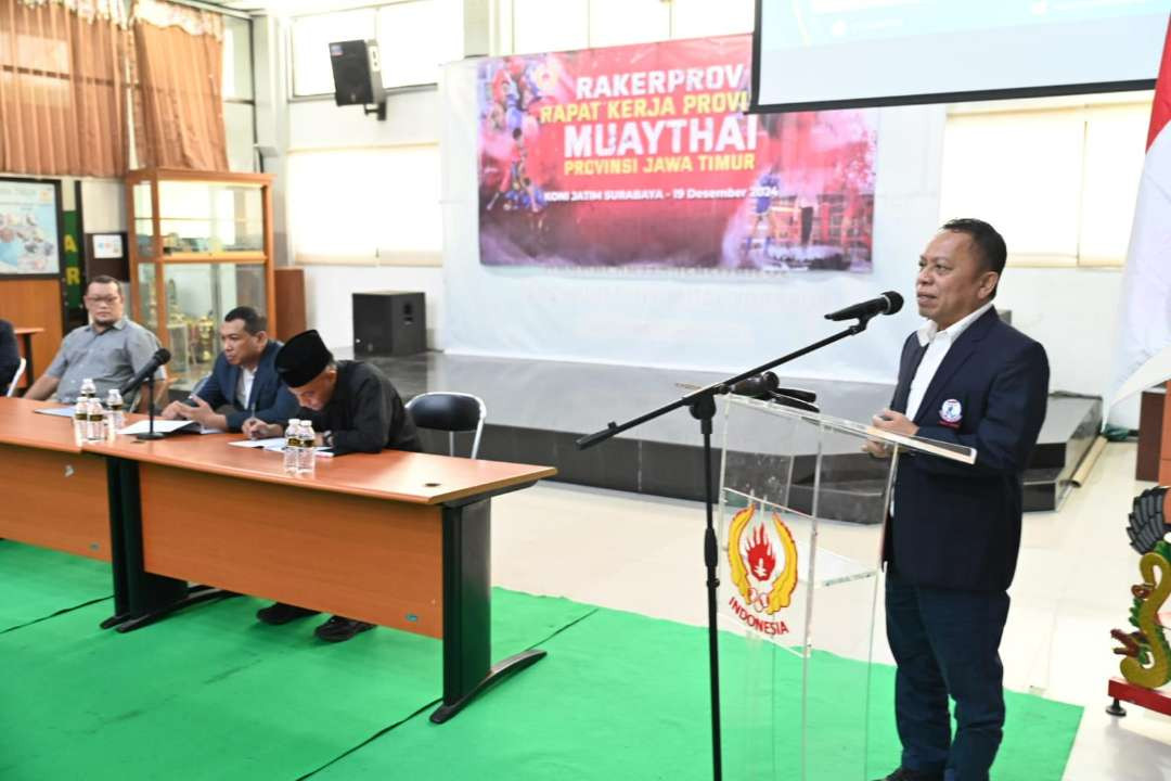 Ketua Pengprov Muaythai Jatim, Baso Juherman di acara Rakerprov Muaythai Jatim, Kamis 19 Desember 2024. (Foto: Pengprov Muaythai Jatim)