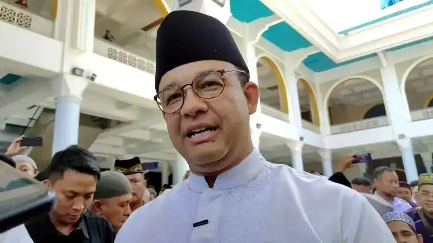 Anies Baswedan saat diusung sebagai Capres 2024 ketika datang ke Surabaya, Jumat 17 Maret 2023. (Foto: Fariz Yarbo/Ngopibareng.id)