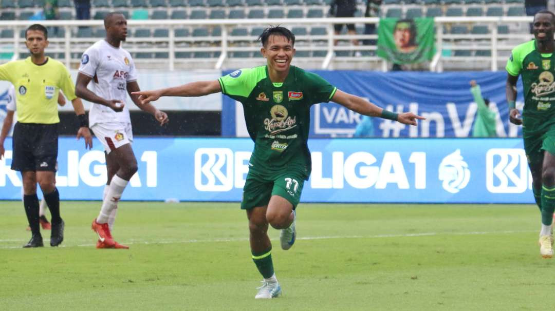 Pemain Persebaya, Kasim Botan akan mengisi posisi Catur Pamungkas saat melawan Borneo FC. (Foto: Fariz Yarbo/Ngopibareng.id)