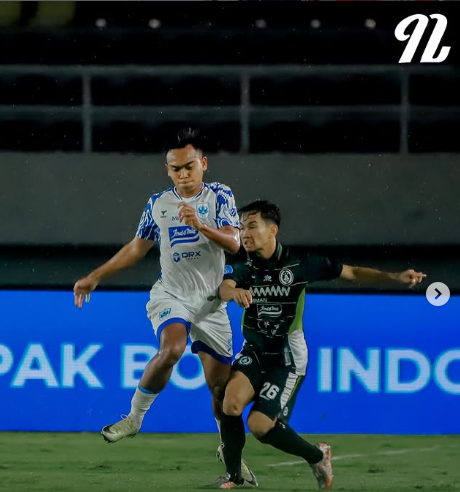 PSIS Semarang saat menghadapi PSS Sleman di Stadion Manahan Solo, beberapa waktu lalu. (Foto: Instagram psis)