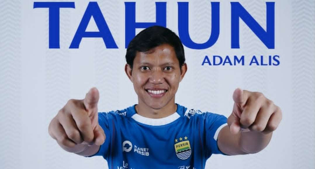 Adam Alis, masa kontraknya berakhir Desember ini. (Foto: Instagram @persib)