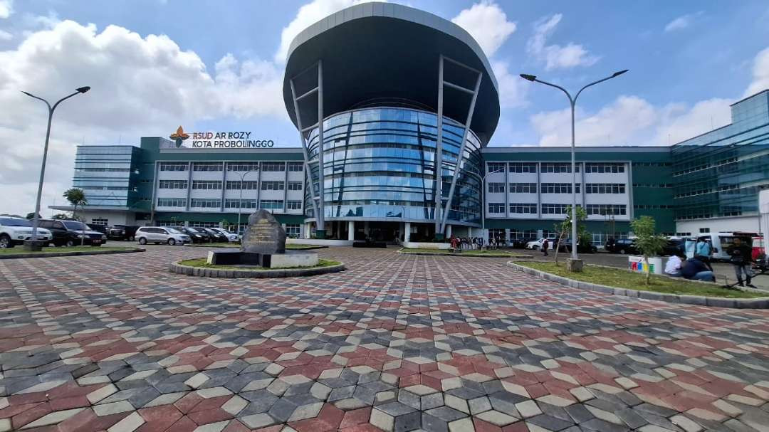 RSUD Ar Rozy, Kota Probolinggo di Jalan Prof. HAMKA. (Foto: Ikhsan Mahmudi/Foto: Ikhsan Mahmudi)