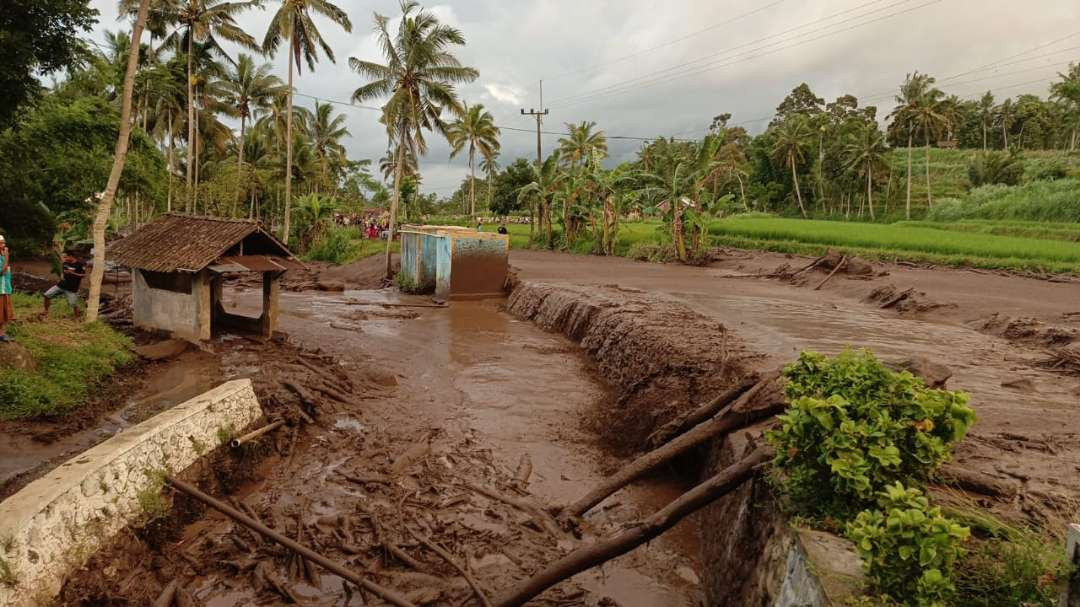 Kondisi aliran sungai sebelum datang banjir bandang susulan di Kecamatan Sumberjambe (Foto: Dok Tim Kecamatan Sumberjambe)