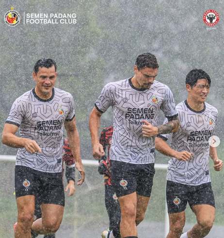 Pertandingan melawan Arema Malang menjadi laga hidup mati bagi Semen Padang pada laga Liga 1 BRI 2024-2025 di Stadion Agus Salim, Jumat 27 Desember 2024. (Foto: Instagram Semen Padang)