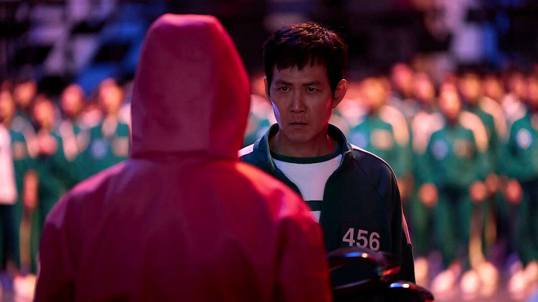 Seong Gi-hun alias pemain 456 bertekad membongkar permainan mematikan di Squid Game 2. (Foto: Netflix)