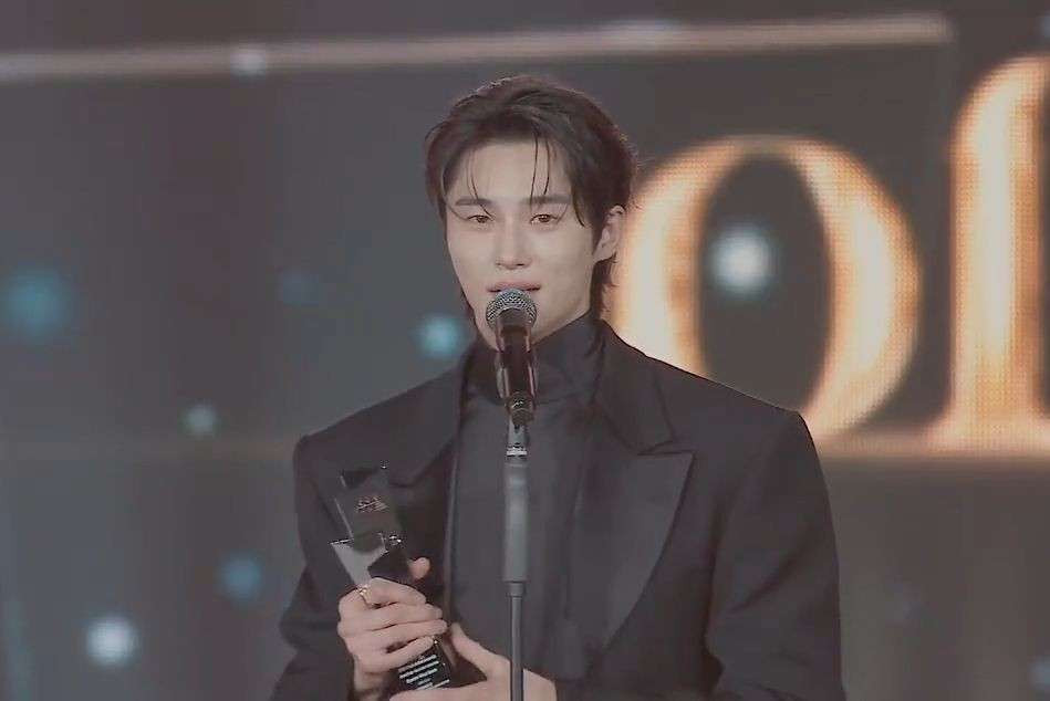 Byeon Woo Seok borong enam piala AAA 2024. (Foto: Starnews)