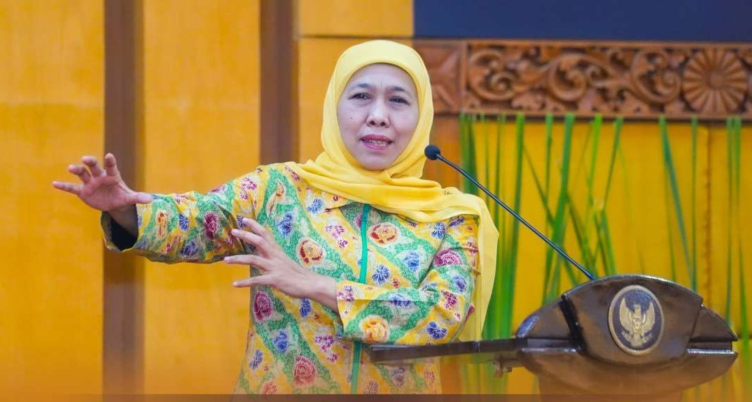 Calon Gubernur Jawa Timur Khofifah Indar Parawansa dalam pelantikan pengurus PP KAUJE. (Foto: Istimewa)