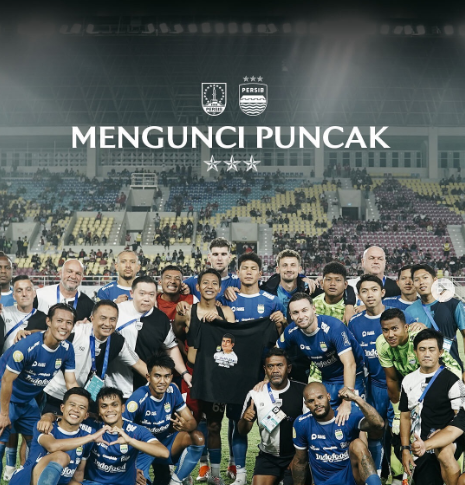 Persib Bandung usai menang lawan Persis Solo di Stadion Manahan Solo, pada Minggu 29 Desember 2024. (Foto: Instagram Persib)