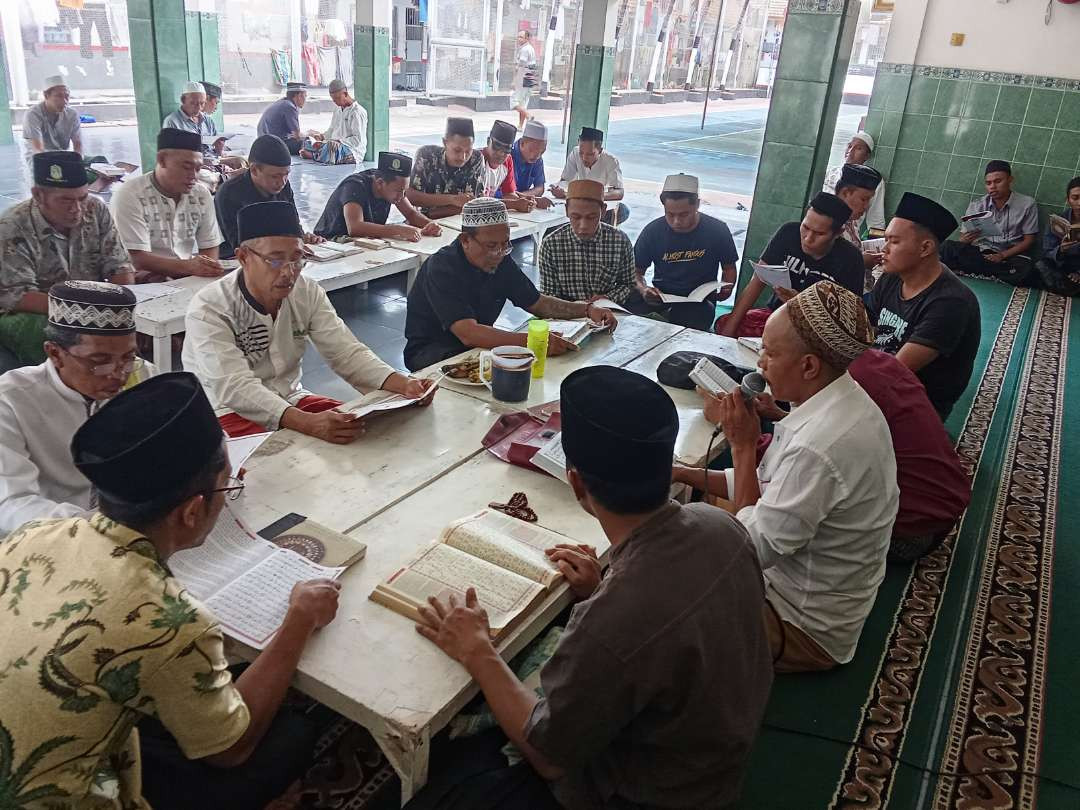 Puluhan Warga Binaan Lapas Banyuwangi mengikuti khataman Alquran. (Foto: Istimewa)