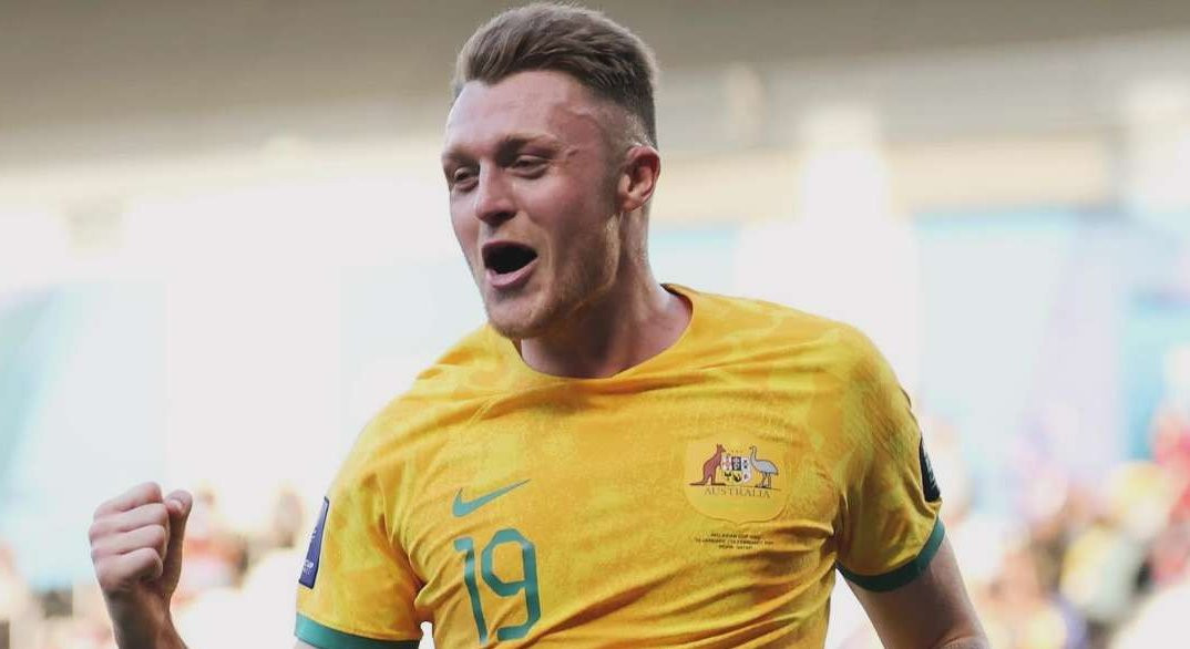 Bek jangkung Australia, Harry Souttar dipastikan absen saat Timnas Australia menjamu Timnas Indonesia di laga lanjutan putaran ketiga Grup C Kualifikasi Piala Dunia 2026 zona Asia