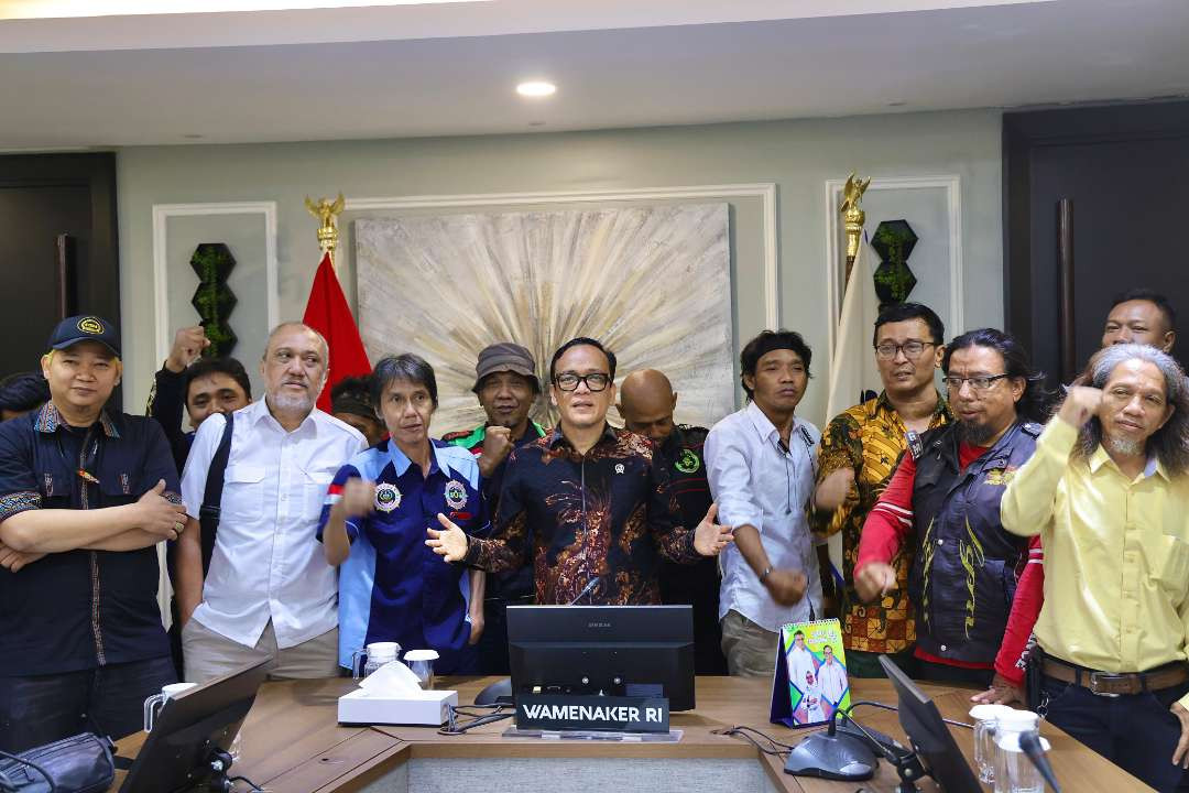 Wakil Menteri Ketenagakerjaan, Immanuel Ebenezer Gerungan, menerima audiensi Serikat Pekerja Pengemudi Online Bersatu (SPPOB) di Kantor Kementerian Ketenagakerjaan, Jakarta, Jumat 3 Desember 2025. (Foto: Biro Humas Menaker)