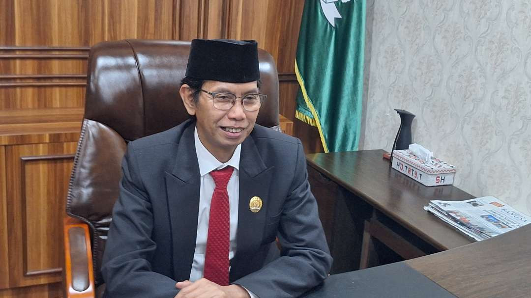 Ketua DPRD Kota Surabaya, Adi Sutarwijono. (Foto: Julianus Palermo/Ngopibareng.id)