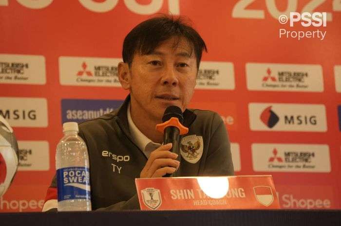 Kabar dipecatnya pelatih Shin Tae-yong kembali menggema usai Timnas Indonesia gagal lolos ke semifinal ASEAN Cup 2024. (Foto: PSSI)