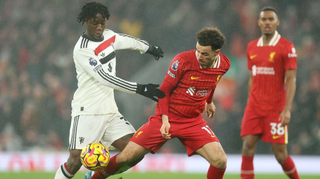 Man United berhasil menahan imbang Liverpool di Anfield untuk membawa pulang satu angka dalam lanjutan Liga Inggris 2024-2025. (Foto: X.com @ManUtd)