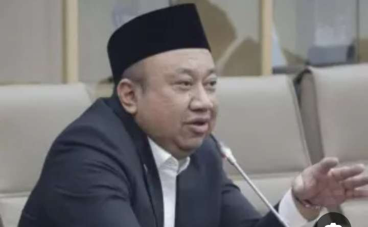 Wakil Ketua Komisi X DPR RI, Lalu Hadrian Irfani menyayangkan PSSI pecat STY yang dinilai sudah membawa sepak bola Indonesia maju. (Foto: Istimewa)