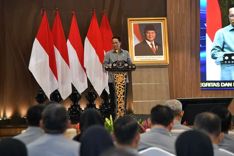 Kakanwil Kemenkum Jatim Haris Sukamto saat menghadiri Pencanangan Pembangunan Zona Integritas dan Launching Transformasi Digital Kementerian Hukum, Selasa 7 Januari 2025. (Foto: Humas Kemenkum Jatim)