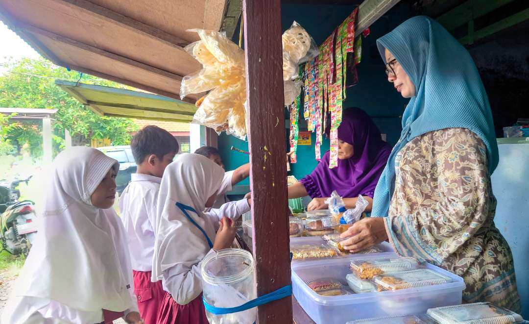 Kondisi kantin SDN Larangan Sidoarjo (Foto :Aini/Ngopibareng.id)