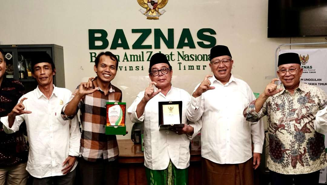 KI Jatim giliran berkolaborasi dengan Badan Amil Zakat Nasional (Baznas) Jatim terkait tata laksana keterbukaan informasi publik, pada Jumat (10 Januari 2025). (Foto: ki for ngopibareng.id)