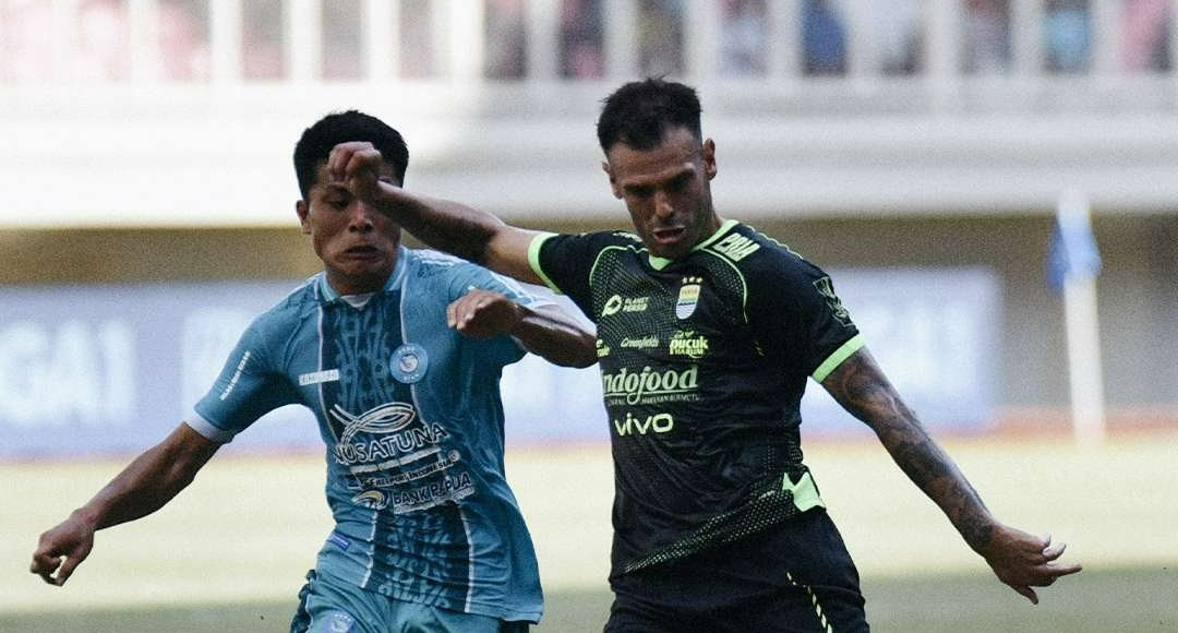 PSBS Biak vs Persib Bandung. (Foto: Instagram/@persibofficial)