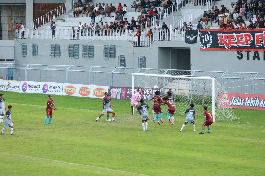 Pertandingan Grup A Liga 4 Jatim di Stadion Diponegoro, Banyuwangi , Jawa Timur. (Foto: Istimewa)