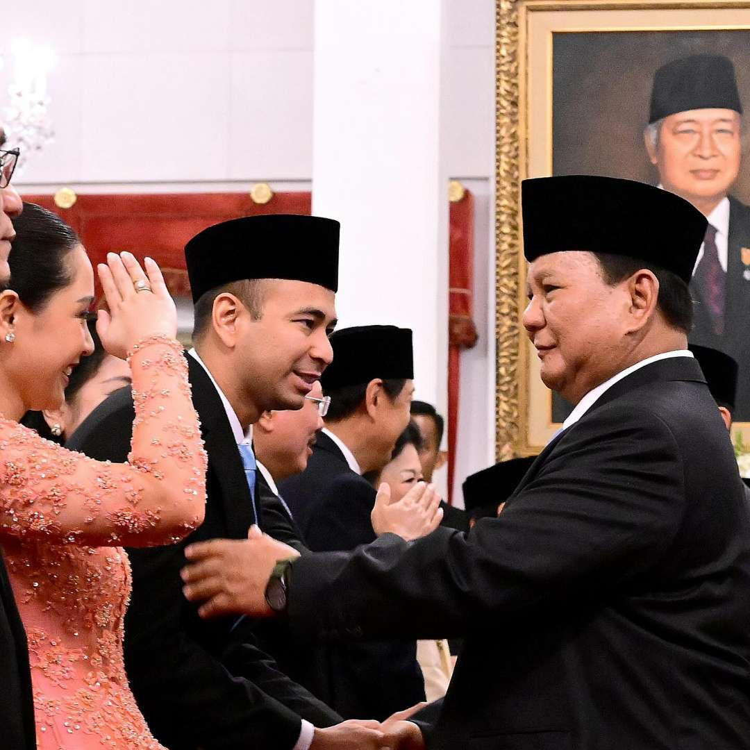 Raffi Ahmad saat bersalaman dengan Presiden Prabowo Subianto usai pelantikan. (Foto: Instagram/@raffinagita1717)