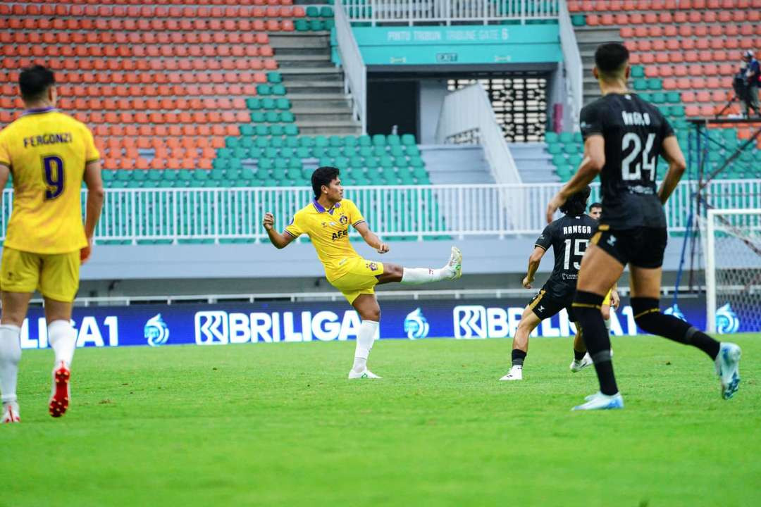 Persik Kediri meminjamkan salah satu pemainnya yakni Ahmad Agung Setiabudi ke Persib Bandung di bursa transfer paruh musim kompetisi Liga 1 Indonesia 2024/2025 (Foto: Istimewa)