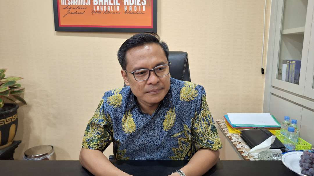 Wakil Ketua DPRD Kota Surabaya, Arif Fathoni bicara soal modifikasi program makan bergizi gratis selama Ramadan. (Foto: Julianus Palermo/Ngopibareng.id)