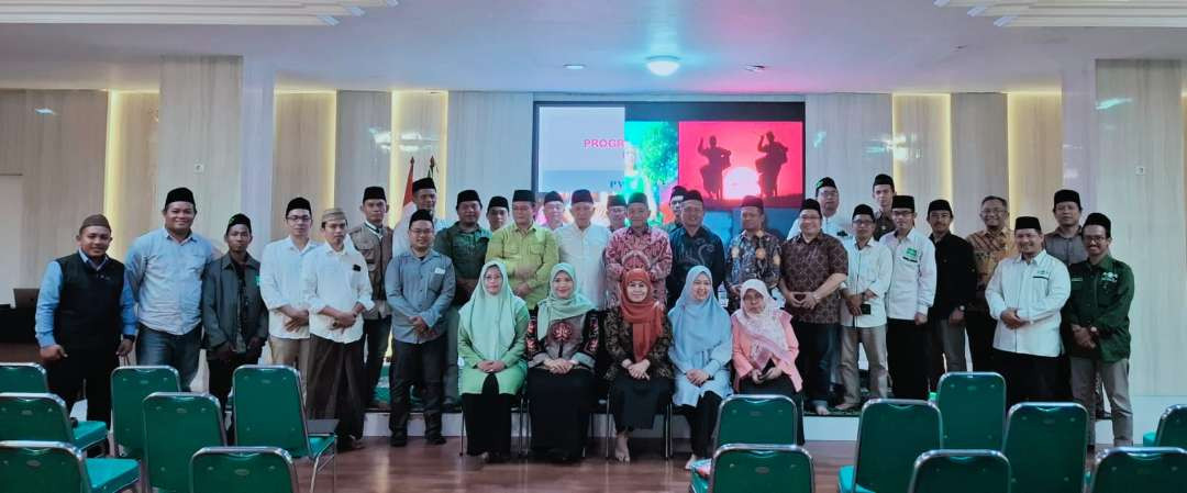 Sosialisasi program beasiswa santri di PWNU Jawa Timur. (Foto: adi/ngopibareng.id) 
