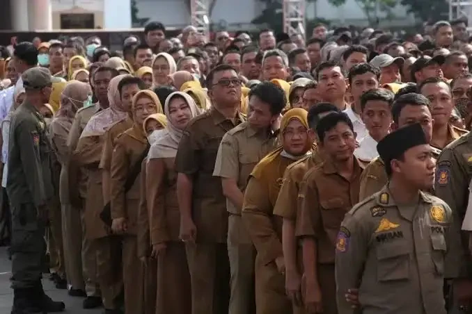 Ilustrasi ASN di lingkungan Pemerintah Kota Surabaya. (Foto: Humas Pemkot Surabaya)