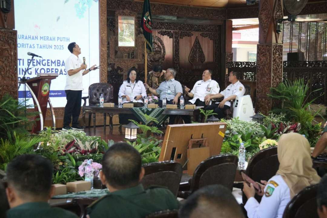 Sosialisasi pembentukan koperasi merah putih di Blora (Ahmad Sampurno/ ngopibareng.id)