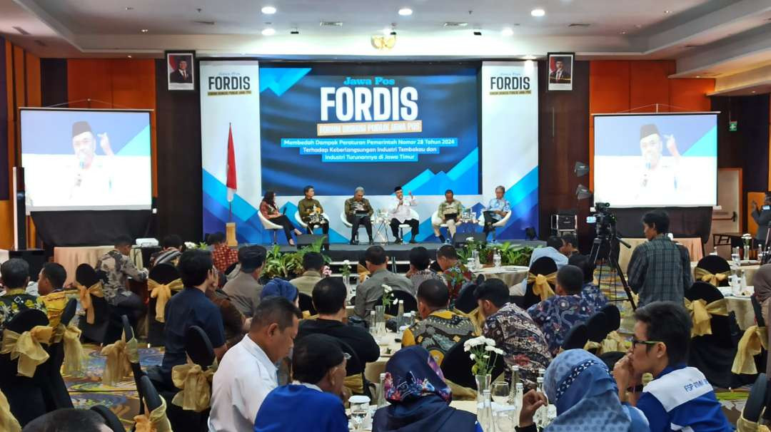 Purnomo selaku Ketua Pengurus Federasi Serikat Pekerja Rokok Tembakau Makanan Minuman Serikat Pekerja Seluruh Indonesia (FSP RTMM - SPSI) Jatim menuntut pencabutan PP 28 Tahun 2024. (Foto: Istimewa)
