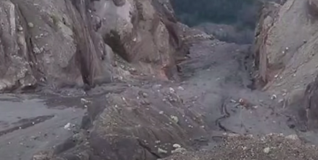 Jalur menuju Danau Segara Anak, kawasan Gunung Rinjani, Nusa Tenggara Barat (NTB). (Foto: tangkapan layar youtube)