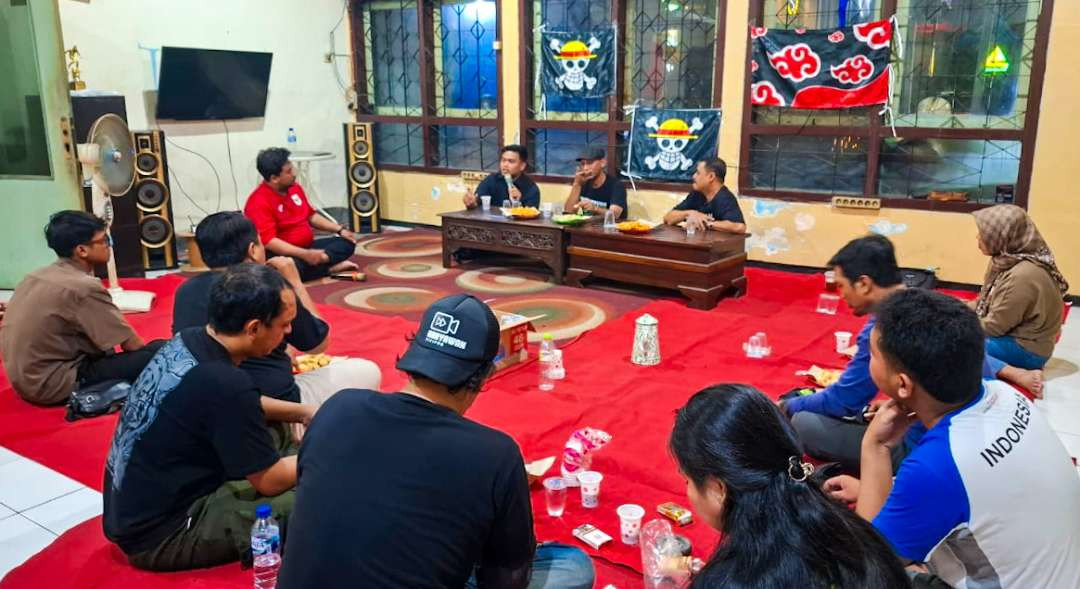 Diskusi publik membahas fenomena Bendera One Piece di Sidoarjo (Foto: Aini Arifin/Ngopibareng.id)
