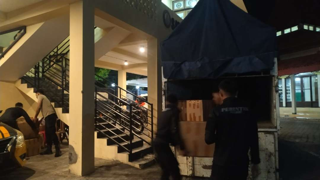 Truk bermuatan minuman keras jenis arak diamankan di Polresta Banyuwangi (Foto: Istimewa)