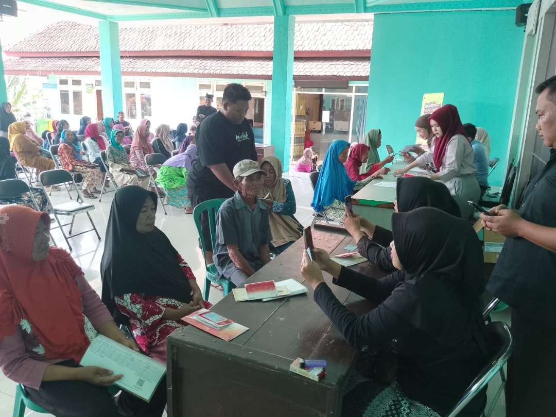 Uji coba pendaftaran digitalisasi bansos di Banyuwangi (Foto: dok. Pemkab Banyuwangi)